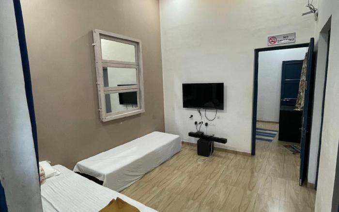 Estrella-2bhk-pool-stargazin-glasroom-ElixirHomes