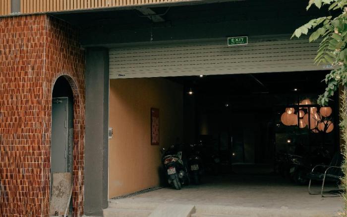 Love In The Atlantis Hotel