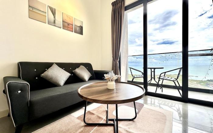 MWHolidayA2711{DeluxSeaView}CoupleSuite+FreeParkin