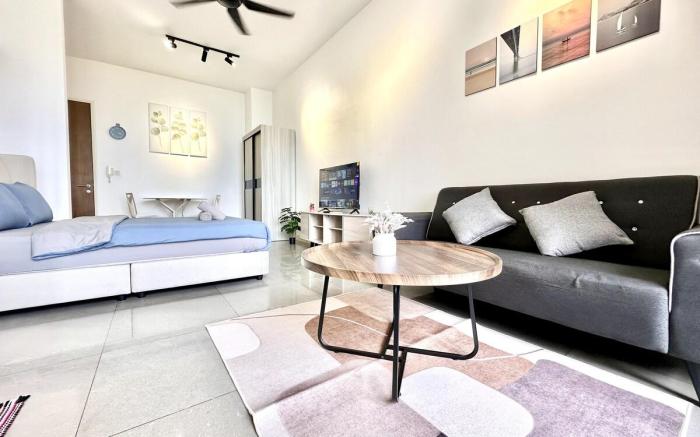 MWHolidayA2711{DeluxSeaView}CoupleSuite+FreeParkin