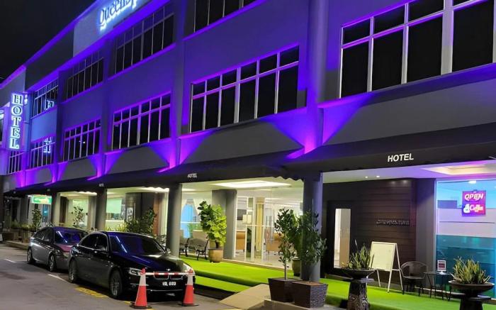 Desa Queenspark Hotel