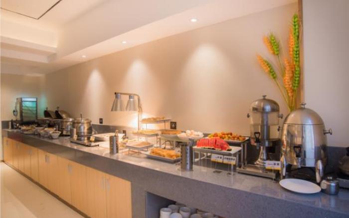 City Comfort Inn Liuzhou Wuxing Walking Street Zhonghuan Tower