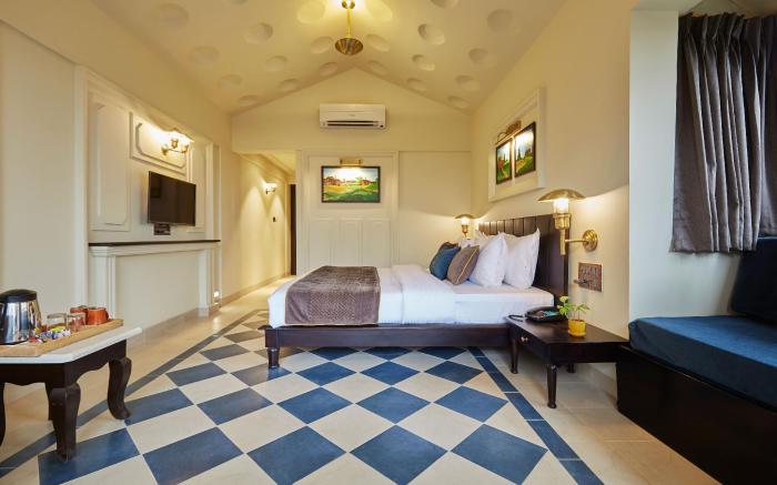 Saj By The Lake - Malshej Ghat Hotel