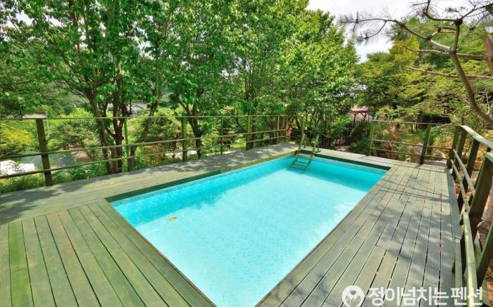 Jung Pension