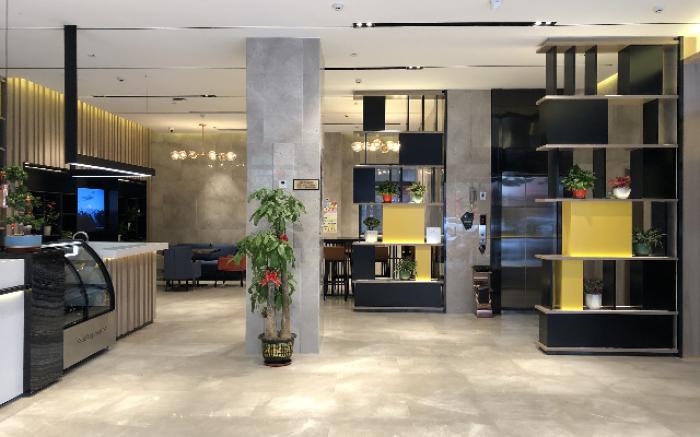 Echarm Hotel Wuzhou Canghai Lake High-speed Railway Station