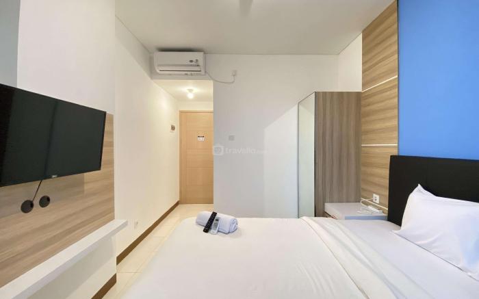 Simply Studio Room Semi Apartment at The Lodge Paskal near BINUS University By Travelio
