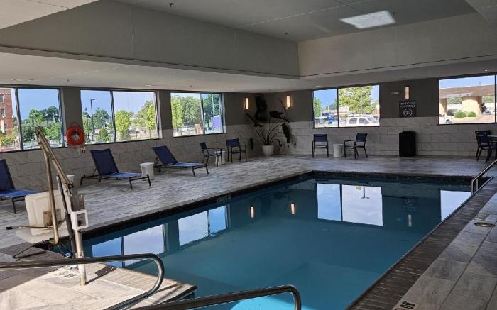 GLō Best Western Enid OK Downtown/Convention Center Hotel