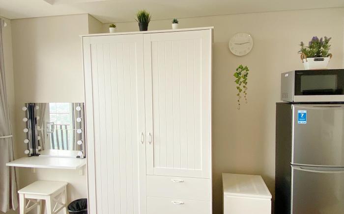 Cozy Studio @ Breeze Apartments Bintaro by OkeStay