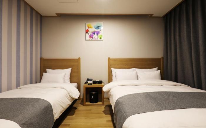 Hotel Golden Hill