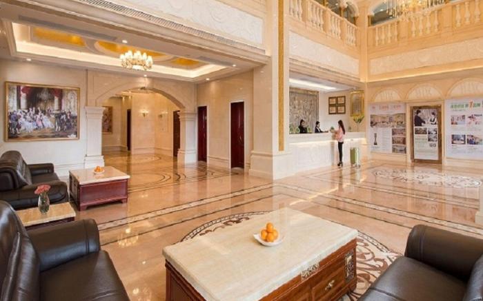 Vienna Hotel Shanwei Lufeng Jieshi Bus Station Branch