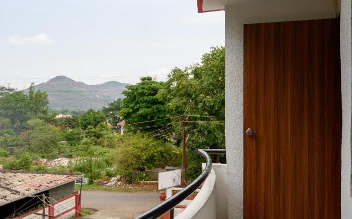 Girivihar Holiday Club - Pure Veg