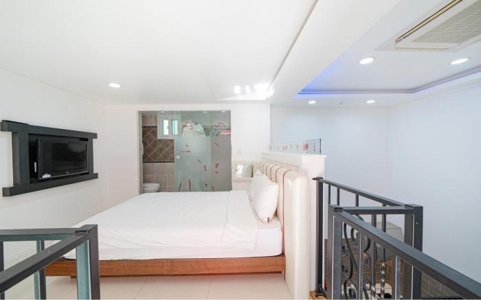 Gapyeong Highmong Pet-Friendly Kids Pool