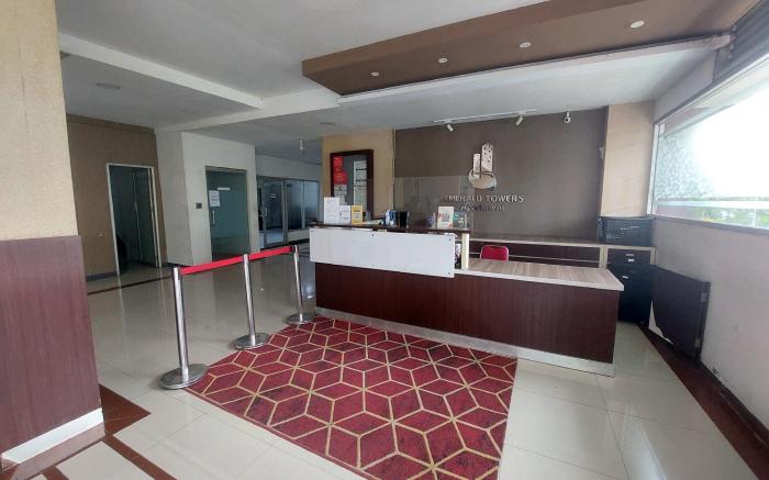 Emerald Apartel by RM.