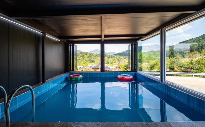 The Punggyeong Private Pool Villa