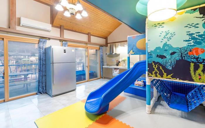 Opera Kids Pool Villa