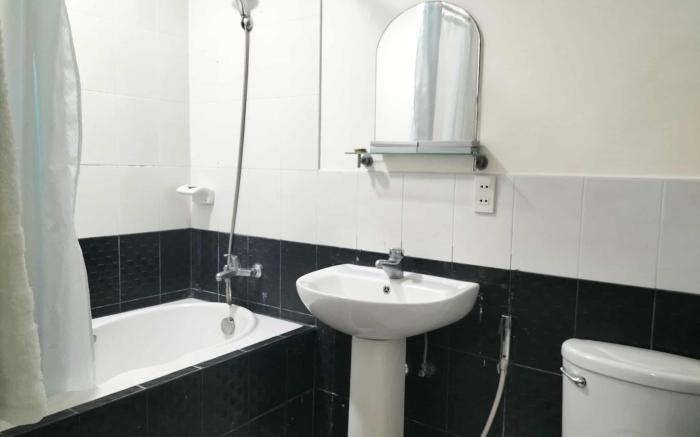 Four (4) bedroom condo unit with common pool