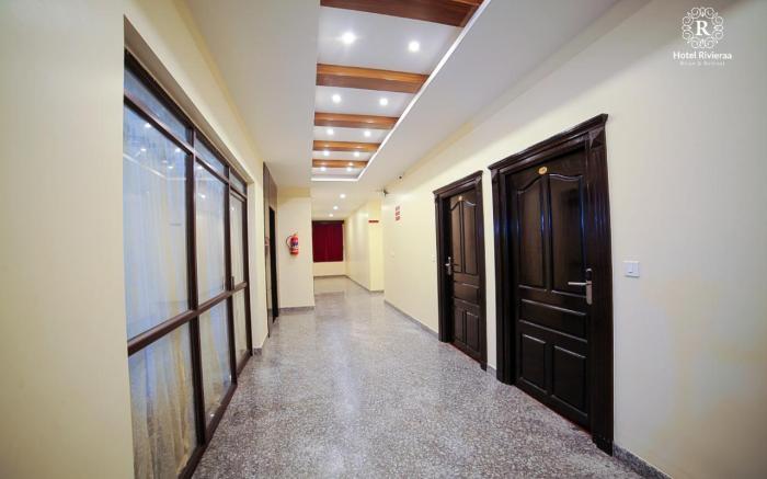 HOTEL RIVIERAA