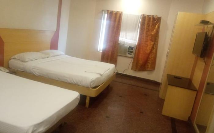 Hotel Raj Classic Inn