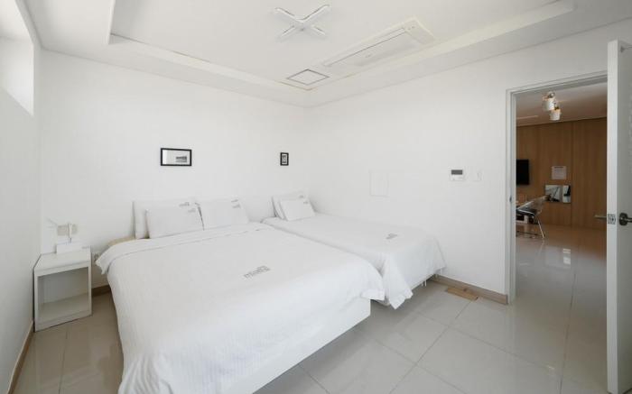 Gyeongju Dang-geun Ryokan Pool Villa