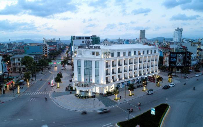 Mong Cai Palace Hotel