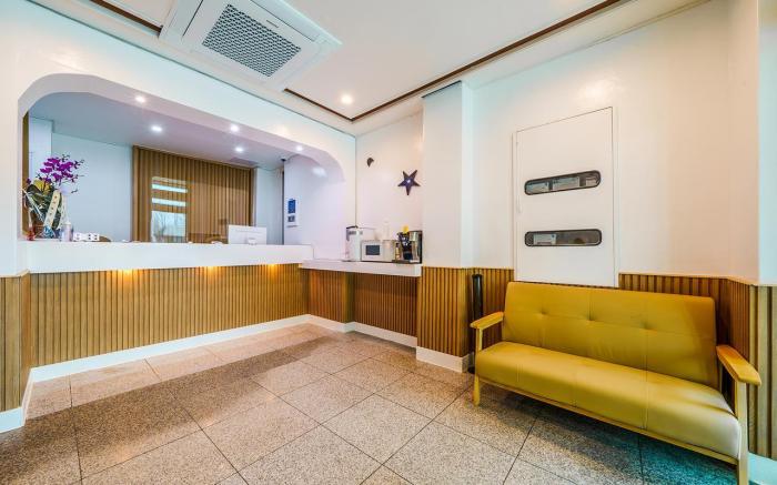 Starry Night Motel
