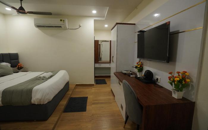 RADHA RANI RESIDENCY