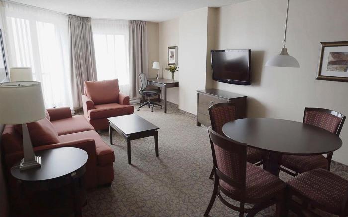 Les Suites Hotel Ottawa