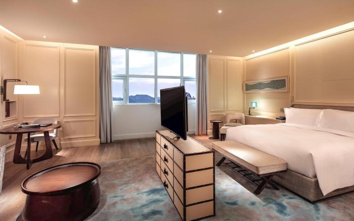 Hilton Dalian Golden Pebble Beach Resort