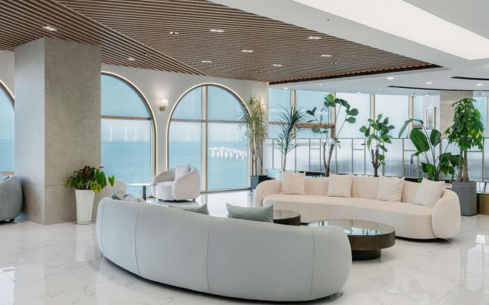 Wave M Hotel West