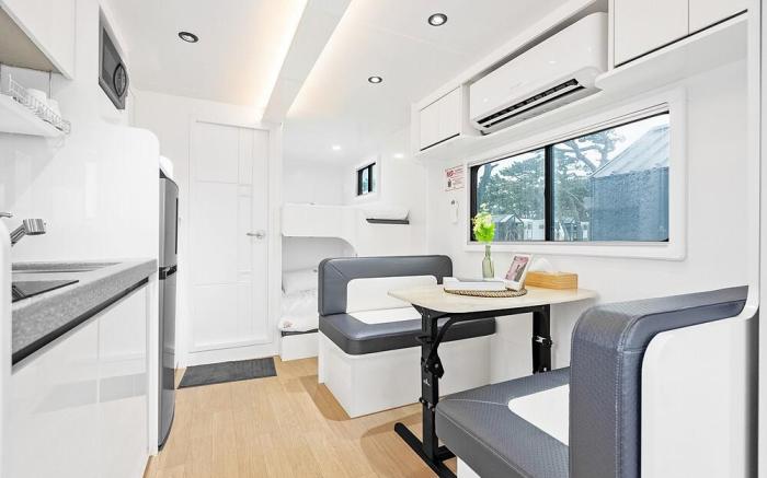 Pohang Uni’s Sea Caravan (Homigot Branch)