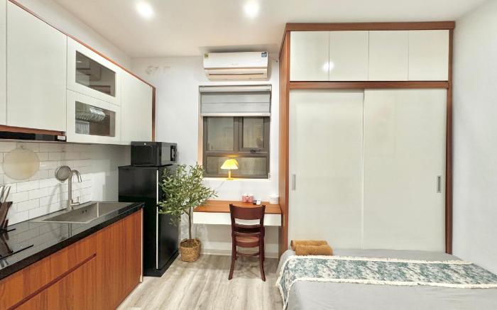 Brightening - Cozy - Spacious Apartment - Cu Chinh Lan by The Little Home