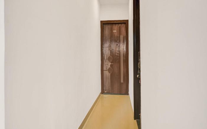 Hotel O Galaxy Hospitality Airport inn