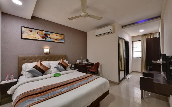 Click Hotel Yuvraj
