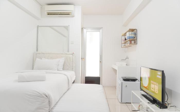 Good Nice Studio @Green Bay Pluit Apt By Travelio