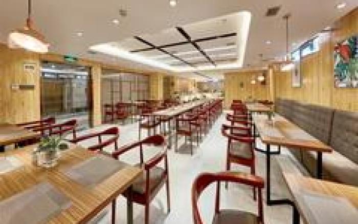 Yitel Beijing Shilihe Happy Valley Zhoujiazhuang Metro Station