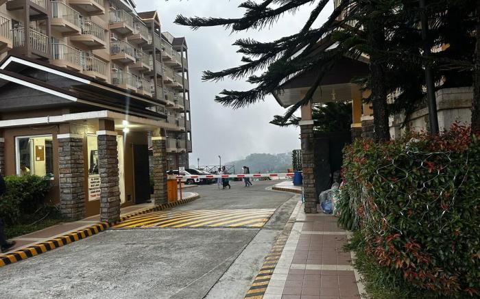 Cozy Baguio Stay w/ Balcony | Near City & Nature