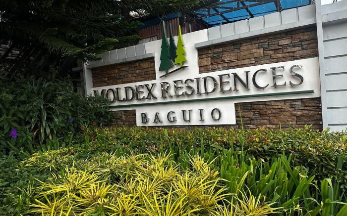 Cozy Baguio Stay w/ Balcony | Near City & Nature