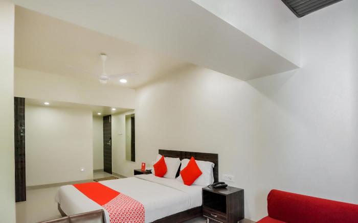 Collection O Rajdhani Hotel