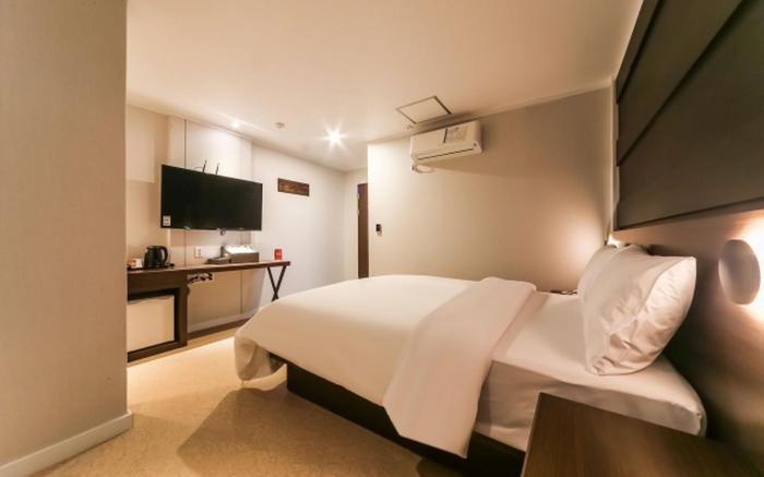 Geojedo Jangseungpo Hotel Carara