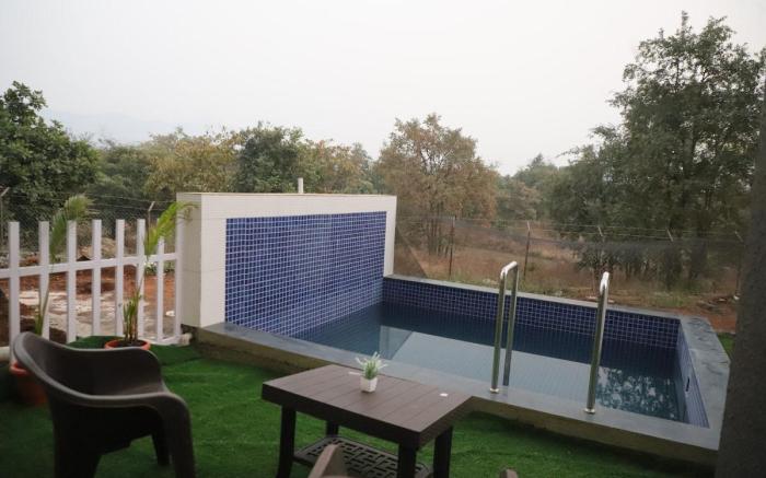 Ivy Bliss Studio with Private Pool, B 05, Karjat