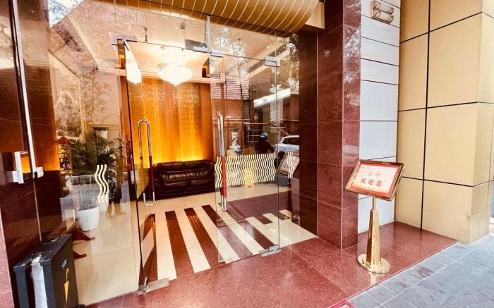 Yunfeng Hotel (Shanghai Jing'an Temple)
