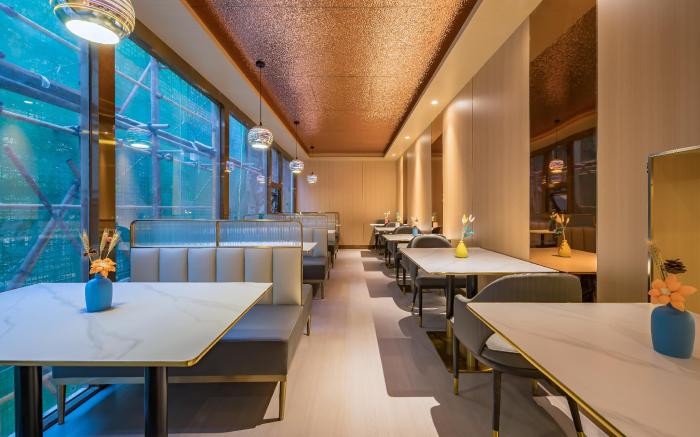 Dequan Luxury Hotel (National Convention Center Olympic Park Subway Station Store)