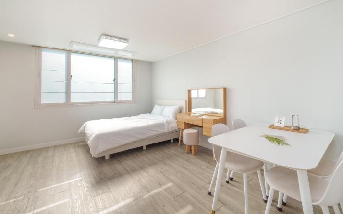 Gyeongju Gampo Laviangrose Pool Villa
