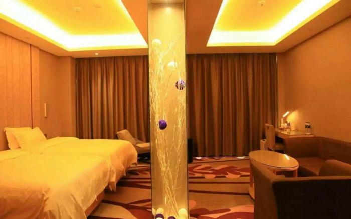 Lavande Hotels·Dalian Zhuanghe Xiangyang Road