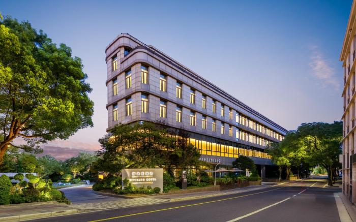Shanghai Hongqiao Heyitang Hotel- Beixinjing Subway Station Branch