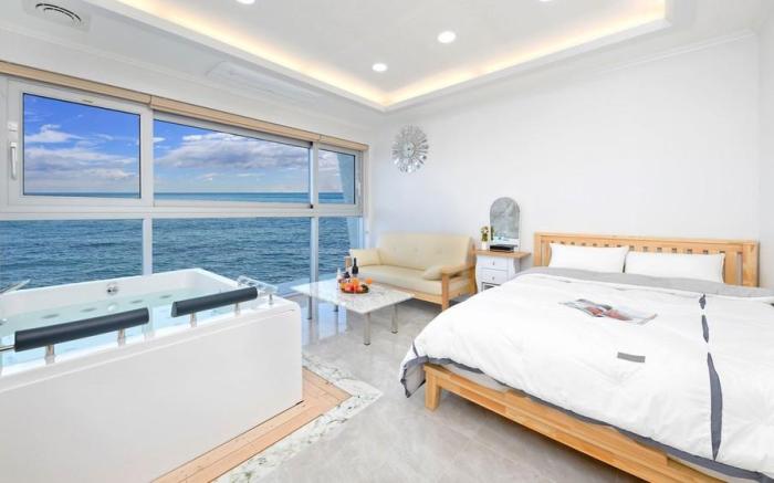 Pohang Sea Enston Pension