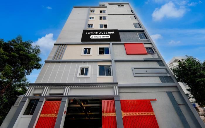 Super Townhouse Oak Premier RaidurgBio Diversity Park