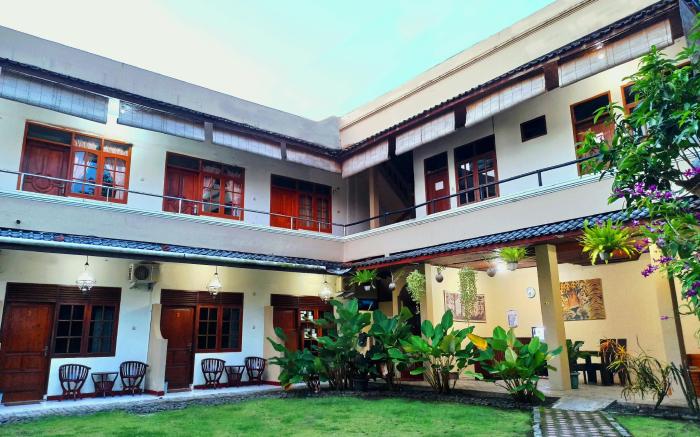CAHAYA GUESTHOUSE PANGANDARAN