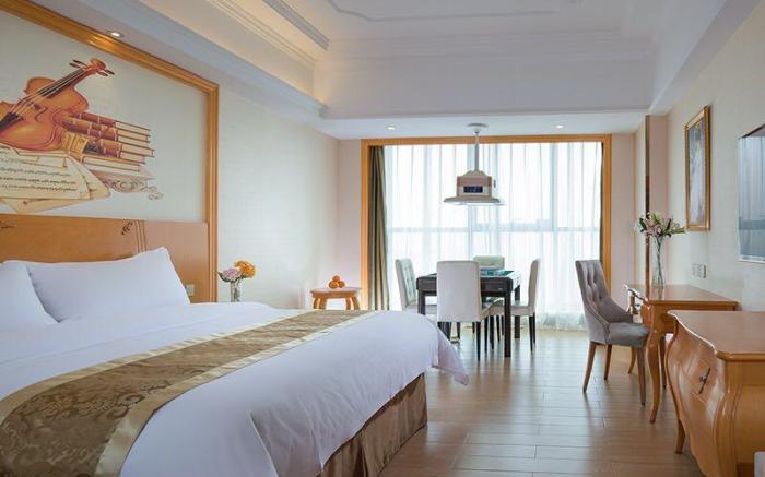 Vienna International Hotel Changde University of Arts and Sciences Tobacco Factory