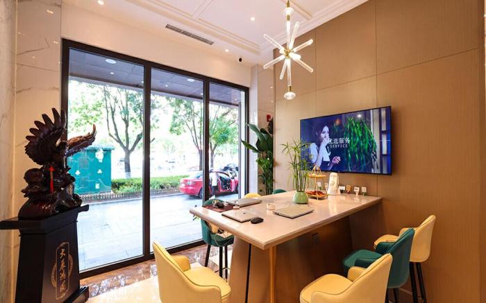 Magnotel Jinzhou Shifu Avenue Red Star Macalline Wanda Plaza